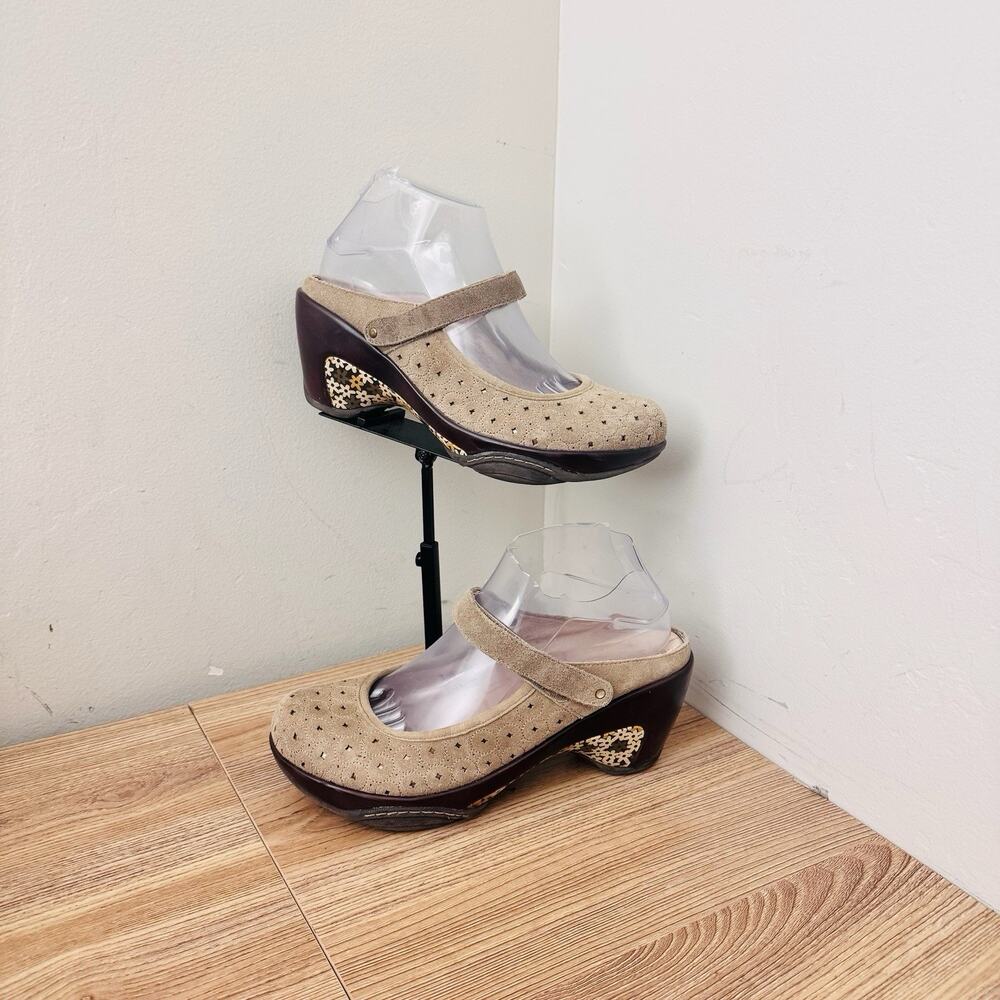 J-41 Jasper Taupe Slide On Clogs Women’s Size 8